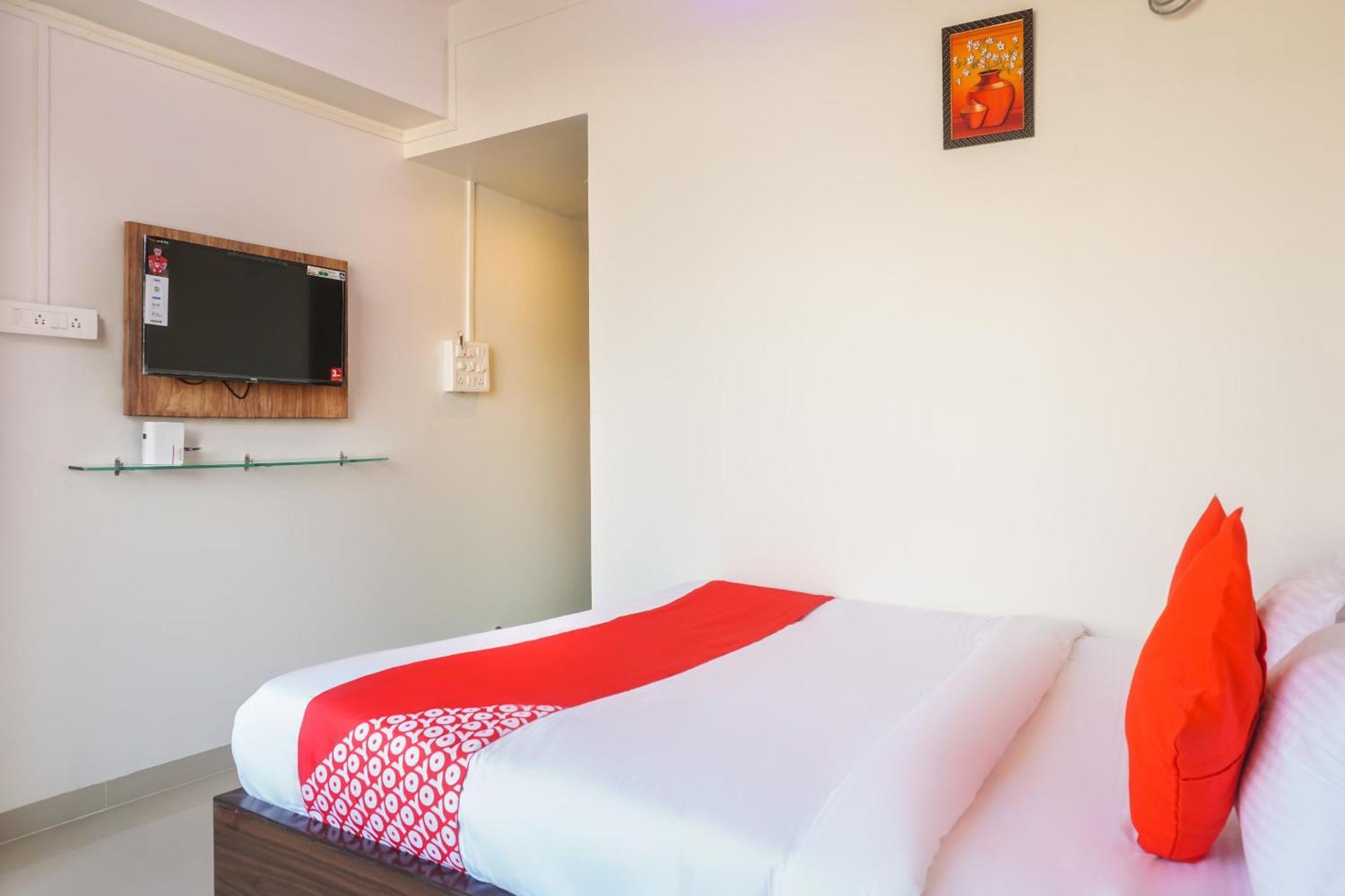 Hotel O Nitya Executive Phursungi Ngoại thất bức ảnh